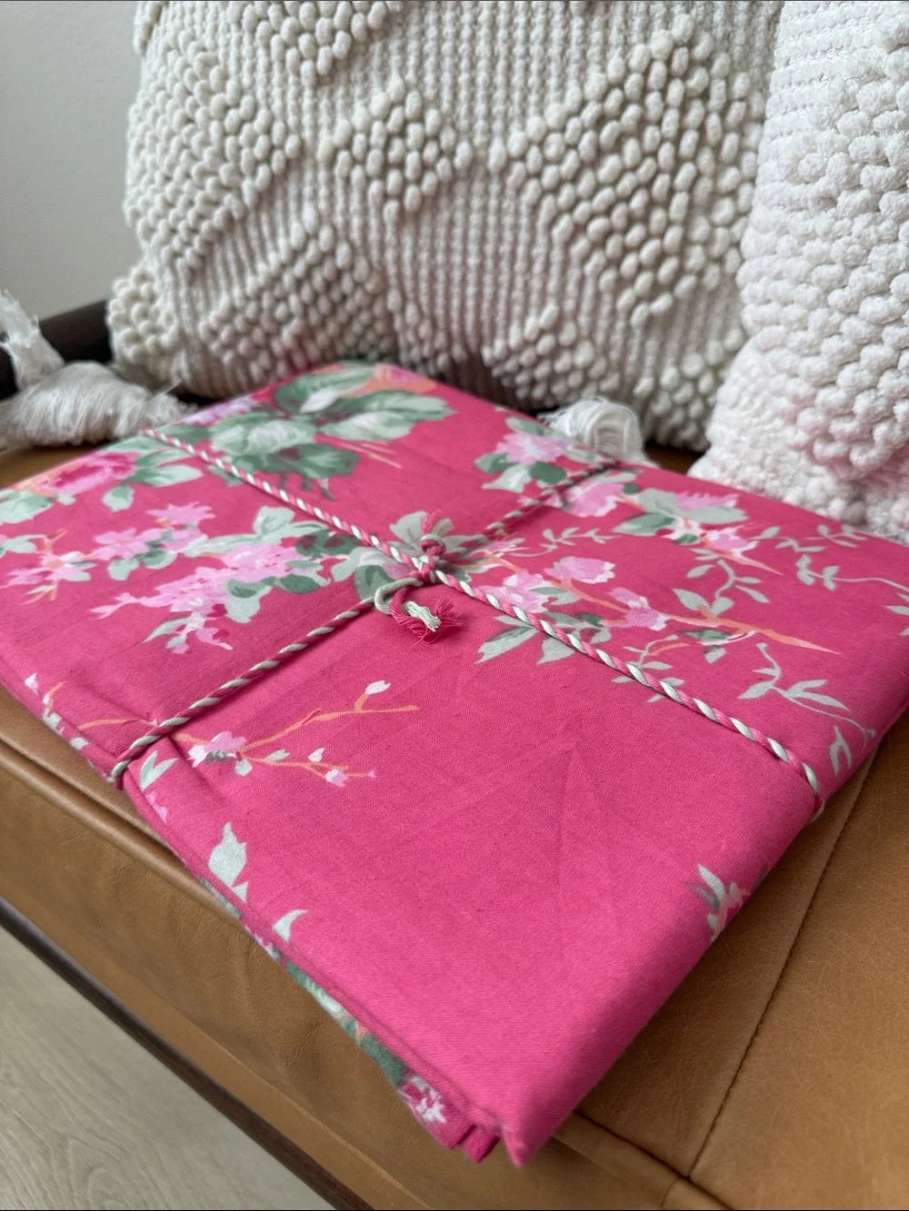 April Cornell cottage rose table cover tablecloth 60”X 84” table for 6-8